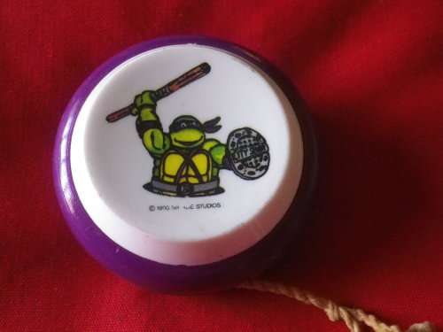 NINJA TURTLE YOYO + STRING - 1990 MIRAGE STUDIOS         (2684)