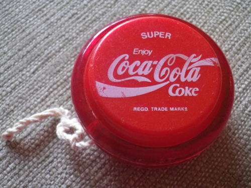 COCA COLA SUPER YOYO + STRING   (2685)