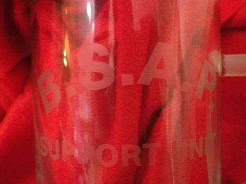 RHODESIA BSAP - SUPPORT UNIT 20 YEAR COMMEMORATIVE GLASS BEER MUG 1962-1982 (7669)