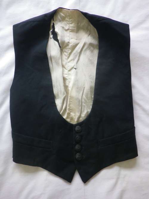 RHODESIAN ARMY - EARLY RHOD. REGT.   LIEUTENANTS MESS DRESS JACKET + WAISCOAT + TROUSERS (5065)