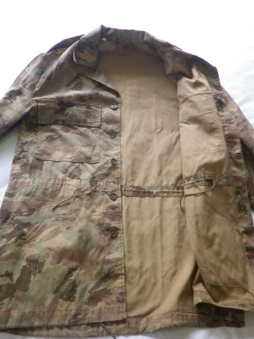 SADF - 32 BATTALION CAMMO COMBAT JACKET - SIZE L - AS NEW - 1 BUTTON BROKEN (4768)