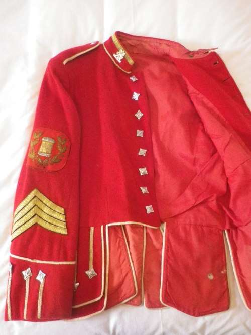 SADF - PRETORIA HIGHLANDERS DRUM MAJORS DRESS TUNIC - SOME HOLES    (4844)