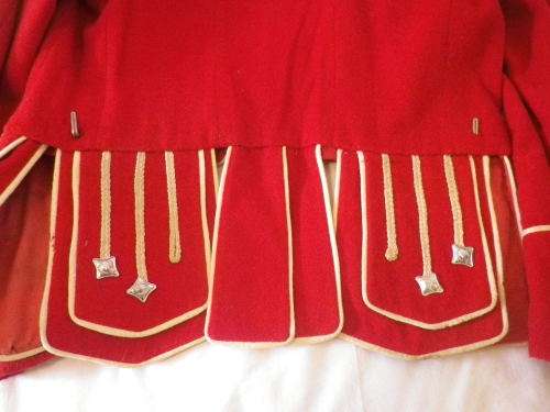 SADF - PRETORIA HIGHLANDERS DRUM MAJORS DRESS TUNIC - SOME HOLES    (4844)