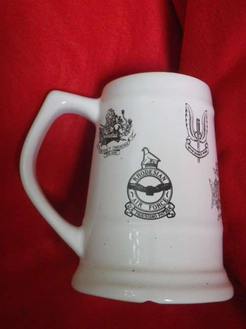 RHODESIAN ARMED FORCES (MAJOR UNITS) MUG - HAS REPAIR + CHIPS      (1057)