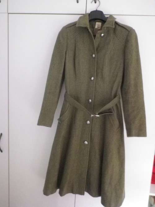SADF - WOMANS PATT.  KHAKI GREATCOAT  - 1984 SIZE 87 RL  - AS NEW    (4854)