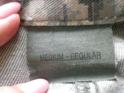 US AIR FORCE DIGITAL `TIGER STRIPE` CAMO TUNIC (SIZE 40) + TROUSERS (SIZE MEDIUM)  (4862)