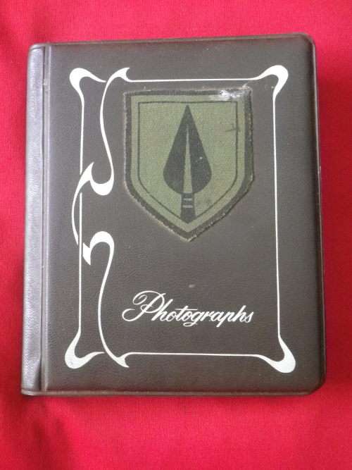 RHODESIAN ARMY - SFA PFUMO RE VANHU PHOTO ALBUM - SHOWING UNIFORMS, TRAINING ETC - 36 PICS    (4871)