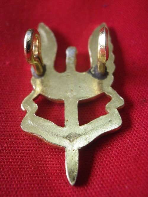 RHODESIA SAS - OR`S ANODISED BERET BADGE      (7819)