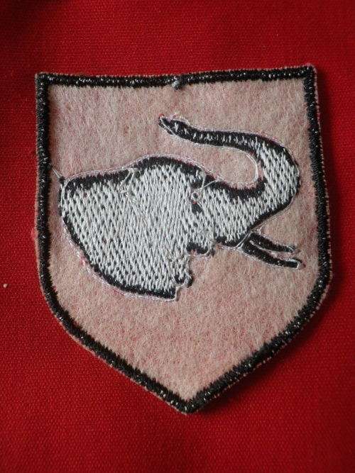 RHODESIAN ARMY - 1 BRIGADE SHOULDER PATCH      (7813)