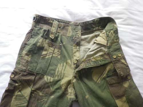 RHODESIAN ARMY - EARLY CAMMO TROUSERS - DENISON MATERIAL - WAIST CLIPS + ELASTICATED  ANKLES (5094)