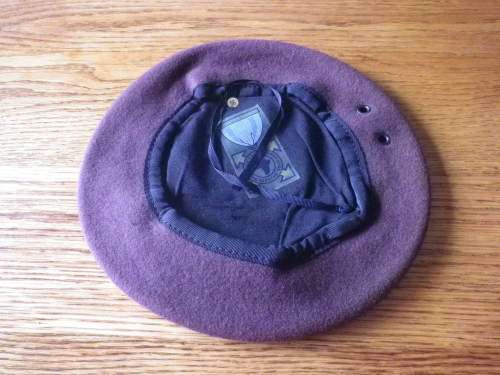 RHODESIA - SELOUS SCOUTS OFFICERS BERET - AS NEW - SIZE 56 - RARE  (3059)