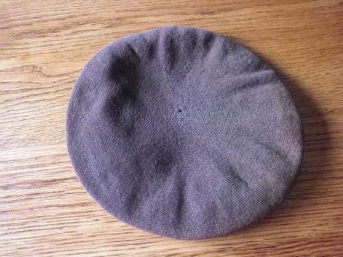 RHODESIA - SELOUS SCOUTS USED OR`S BERET - ANODISED BADGE- SIZE 56 -CRACKING ON RIM - SCARCE (7829)