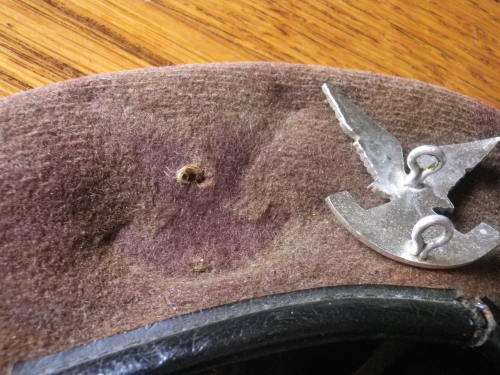 RHODESIA - SELOUS SCOUTS USED OR`S BERET - ANODISED BADGE- SIZE 56 -CRACKING ON RIM - SCARCE (7829)
