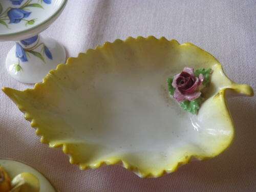 4 SMALLPRETTY  PORCELAIN ITEMS - NOTE 1 CHIP ON FLOWER OF LID OF THE BOX...OTHERS IN GOOD CONDITION