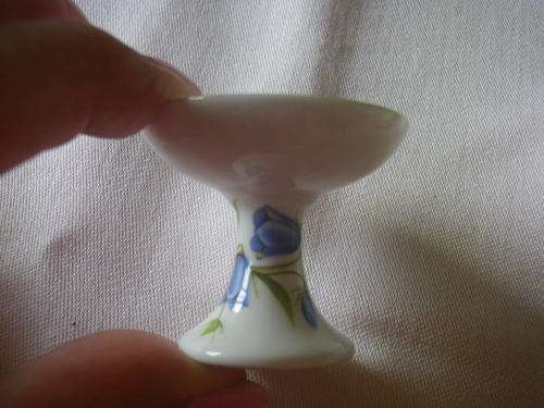 4 SMALLPRETTY  PORCELAIN ITEMS - NOTE 1 CHIP ON FLOWER OF LID OF THE BOX...OTHERS IN GOOD CONDITION