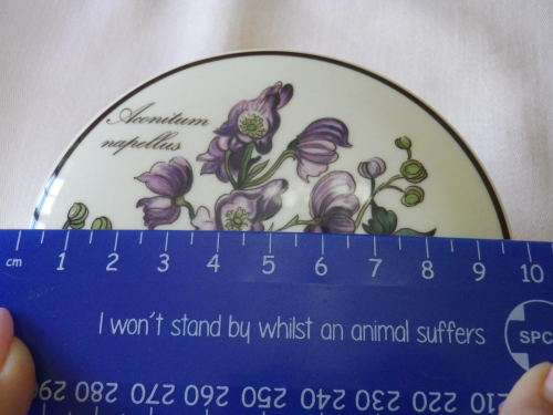 VILLEROY & BOCH `BOTANICA` BOWL + LID -  DIAMETER 9.5cm - NO CHIPS OR CRACKS, GOOD CONDITION