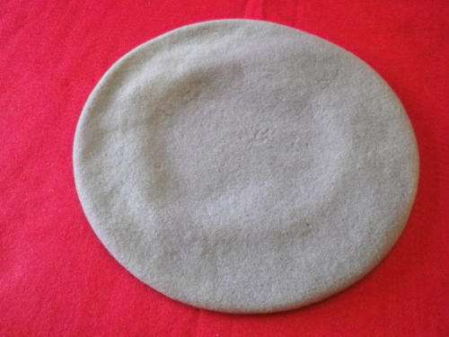 ZIMBABWE SAS BERET - UNUSED -  SIZE 51CM/20`  - MINOR MOTHING   SEE BELOW          (551)