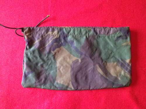 RHODESIAN ARMY - PRIVATELY MADE NYLON CAMMO `HOUSEWIFE` - MADE FROM GB CAMO RAINCOAT!    (7902)