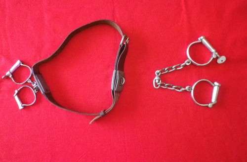 RHODESIA BSAP - PRISONERS BELT + HAND / ANKLE CUFFS WITH KEYS - RARE -  READ BELOW (6525)