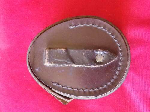 RHODESIAN BUSH WAR - PRISMATIC MARCHING COMPASS IN LEATHER CASE - MADE BARKER & SON UK - (6507)