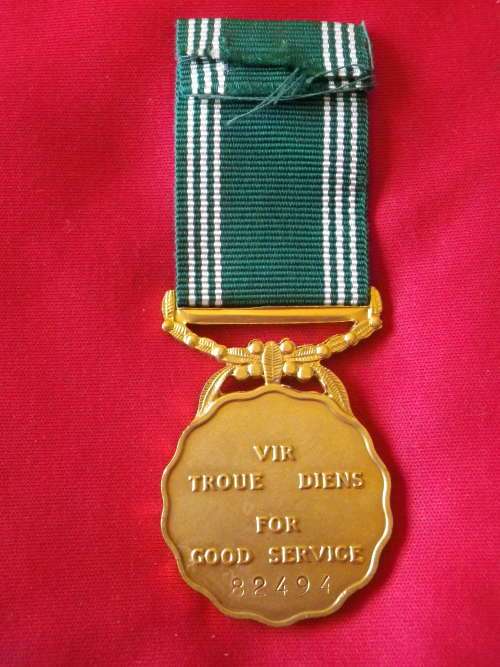 SADF -GOOD SERVICE MEDAL GOLD 30 YRS - FULL SIZE, NUMBERED, UNRESEARCHED, 1st RIBBON DESIGN - (4974)