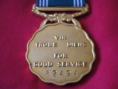 SADF -GOOD SERVICE MEDAL GOLD 30 YRS - FULL SIZE, NUMBERED, UNRESEARCHED, 1st RIBBON DESIGN - (4974)