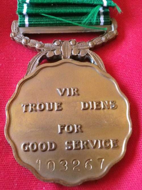 SADF -GOOD SERVICE FULL SIZE BRONZE MEDAL - 10 YRS - NUMBERED, UNRESEARCHED, 1st DESIGN RIBBON(4972)