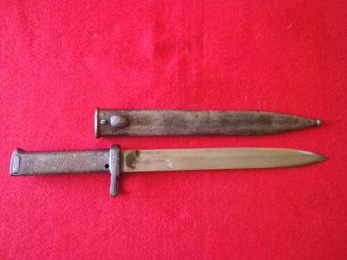 GERMAN ARMY - WW1  ERSATZ BAYONET + SCABBARD FOR MAUSER RIFLE - BLADE LENGTH 24.8CM   (4882)