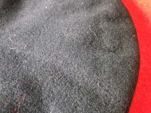 RHODESIAN STAFF CORPS BERET - SOME CRACKING ON RIM  - RIM 51CM / 20`    (7995)