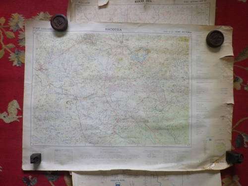 RHODESIA & NYASALAND + RHODESIA 3 X MAPS - FORT VICTORIA - NOTE DAMAGE, DISCOLOURATION (7985)