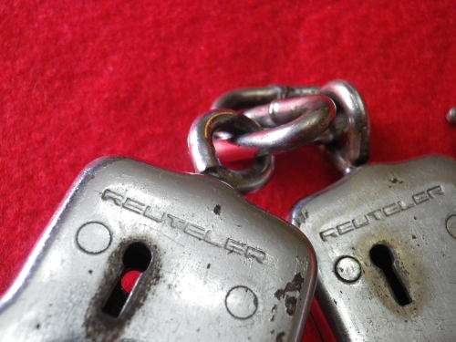 RHODESIA BSAP - PAIR REUTELER HANDCUFFS WITH ORIGINAL KEY - IN WORKING ORDER     (569)