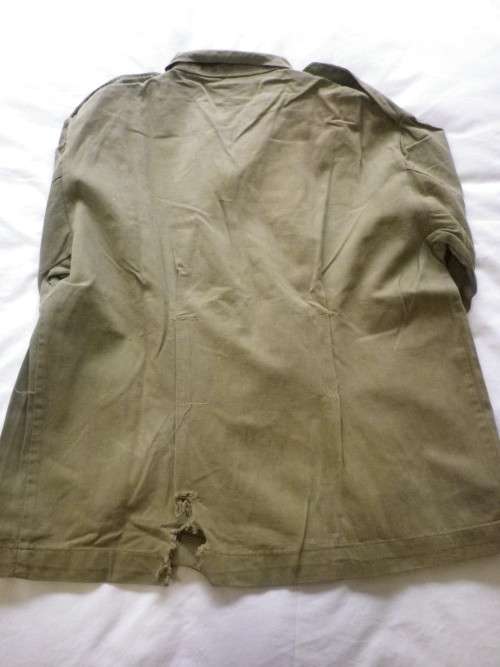 RHODESIAN WAR PICKUP - EX KHAKI COMBAT SHIRT - SOME DAMAGE   (4002)