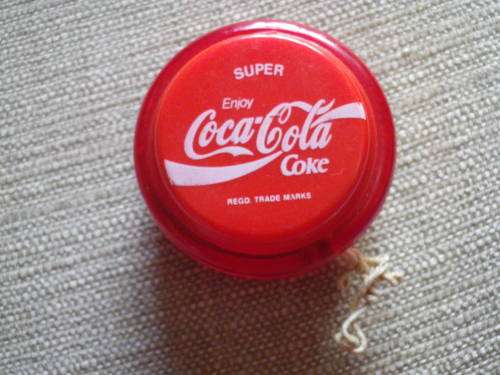 COCA-COLA  `SUPER`   YOYO - + STRING - CONDITION AS SEEN     (2906)