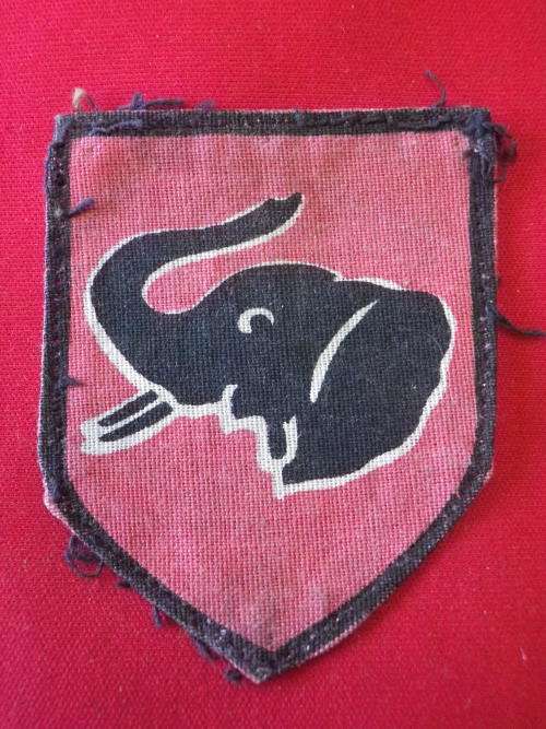 RHODESIAN ARMY - 1 BRIGADE (MATABELELAND) PRINTED  SHOULDER PATCH.     (8135)