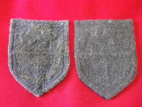 RHODESIAN ARMY - FACING PAIR  EMBROIDERED SHOULDER PATCHES      (8133)