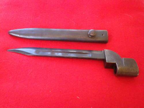 BRITISH LEE ENFIELD NO 4 RIFLE BLADE BAYONET + SCABBARD 1949     (4080)