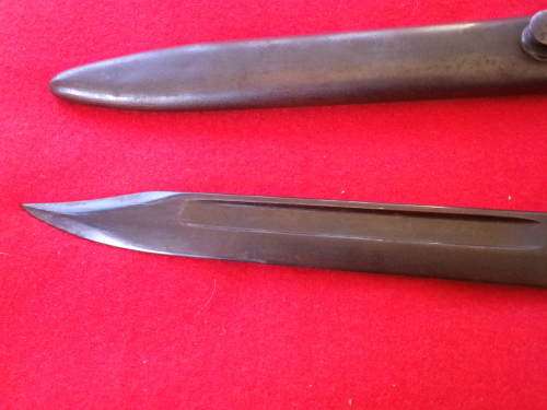 BRITISH LEE ENFIELD NO 4 RIFLE BLADE BAYONET + SCABBARD 1949     (4080)