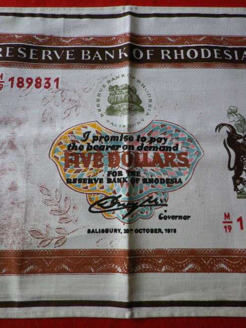 RHODESIAN TEA TOWEL DESIGNED AS $5 NOTE. MADE SUPERSCREEN - SIZE 68 X 42cm - GOOD CONDITION(8189)