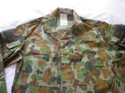 AUSTRALIAN ARMY `BUNNY EARS` PATTERN JUNGLE CAMMO SHIRT + TROUSERS     (4125)