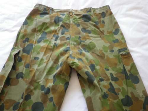 AUSTRALIAN ARMY `BUNNY EARS` PATTERN JUNGLE CAMMO SHIRT + TROUSERS     (4125)
