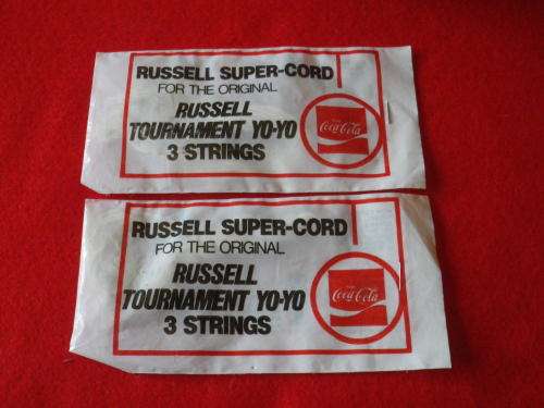 GOOD LOT - MIXED COLLECTABLES INCL. VESPA, VW COCA-COLA MODELS + FANTA / PEPSI ITEMS  (2921)