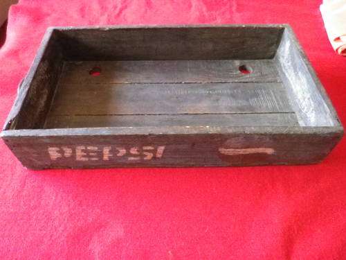 GOOD LOT - MIXED COLLECTABLES INCL. VESPA, VW COCA-COLA MODELS + FANTA / PEPSI ITEMS  (2921)