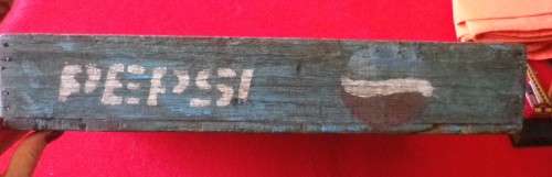 GOOD LOT - MIXED COLLECTABLES INCL. VESPA, VW COCA-COLA MODELS + FANTA / PEPSI ITEMS  (2921)