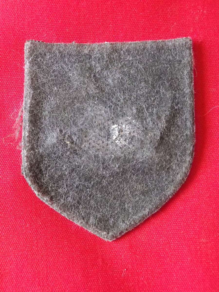 RHODESIAN ARMY - 2 BRIGADE (MASHONALAND)  EMBROIDERED SHOULDER PATCH      (8272)