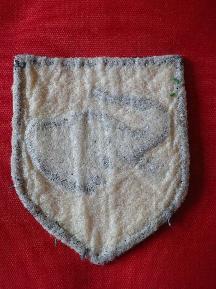 RHODESIAN ARMY - 1 BRIGADE (MATABELELAND)  EMBROIDERED SHOULDER PATCH      (8271)