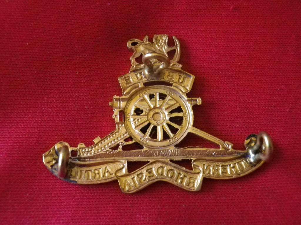 SOUTHERN RHODESIA  ARTILLERY - BRASS CAP BADGE                    (8325)
