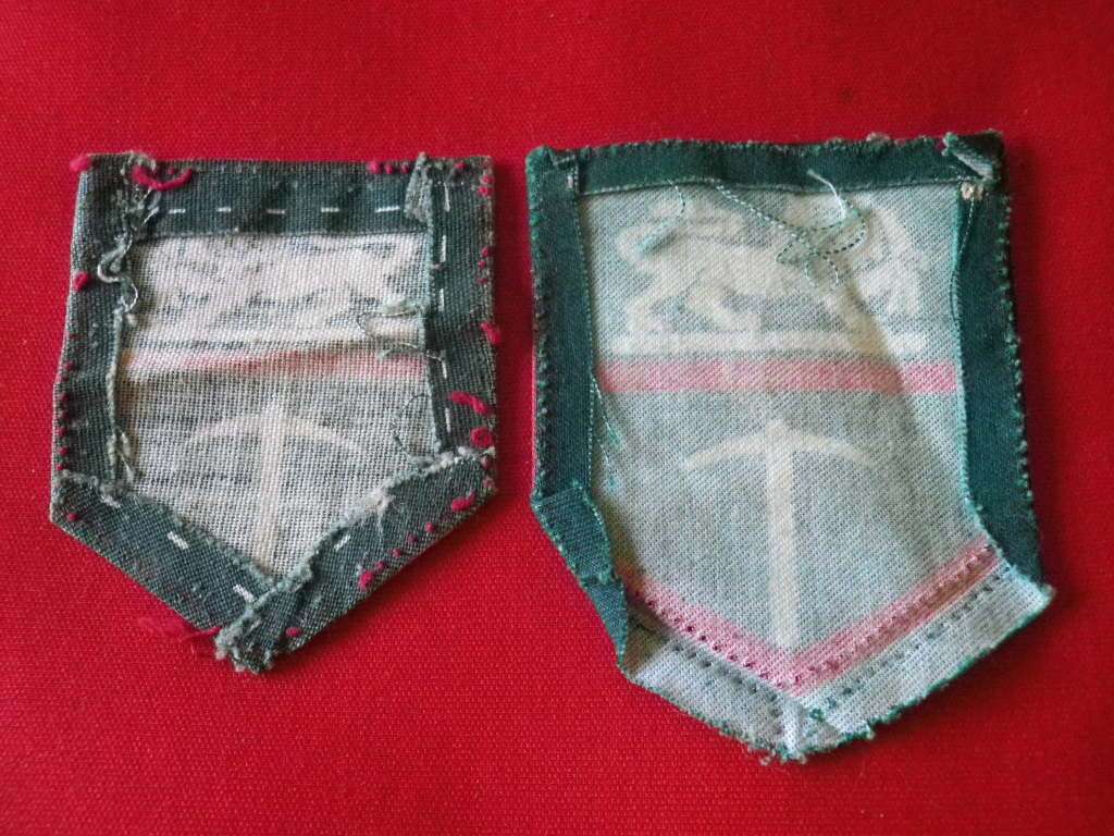 RHODESIAN ARMY - PRINTED FACING PAIR SHOULDER PATCHES            (8385)