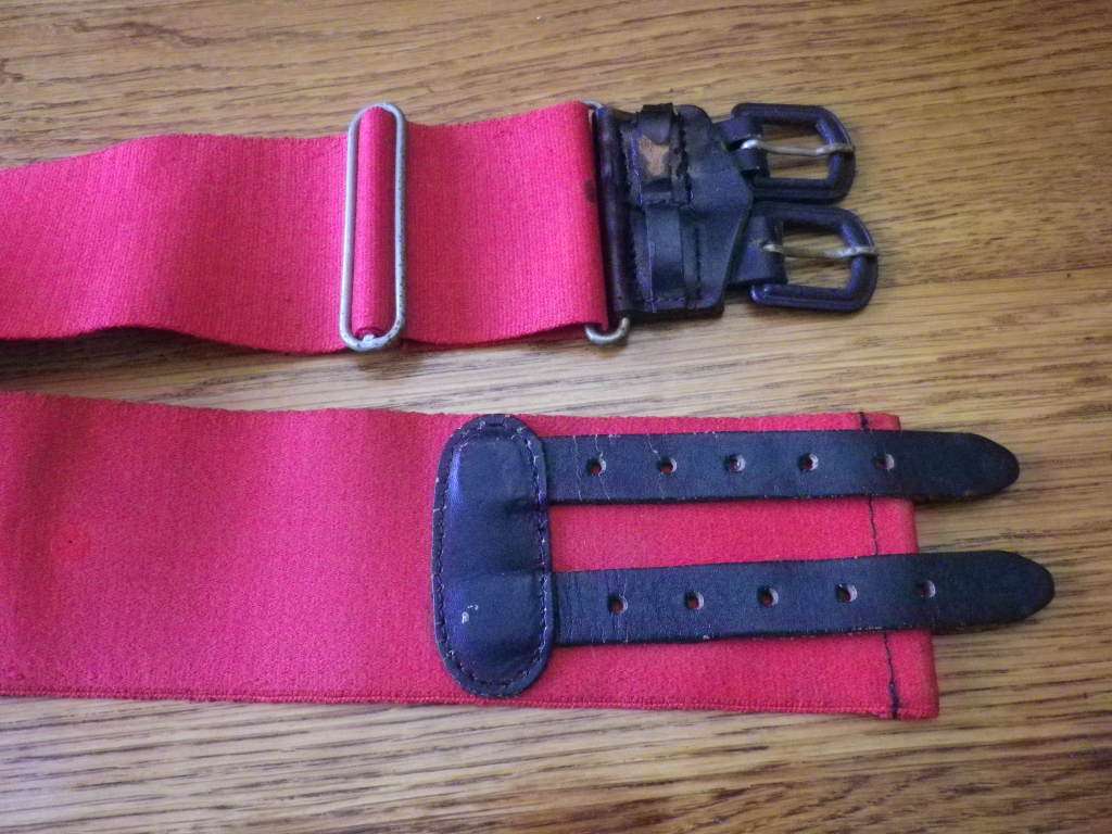 RHODESIAN CORPS OF MILITARY POLICE -STABLE BELT - SIZE S - MAX LENGTH 77cm/30.5`     SCARCE (8389)