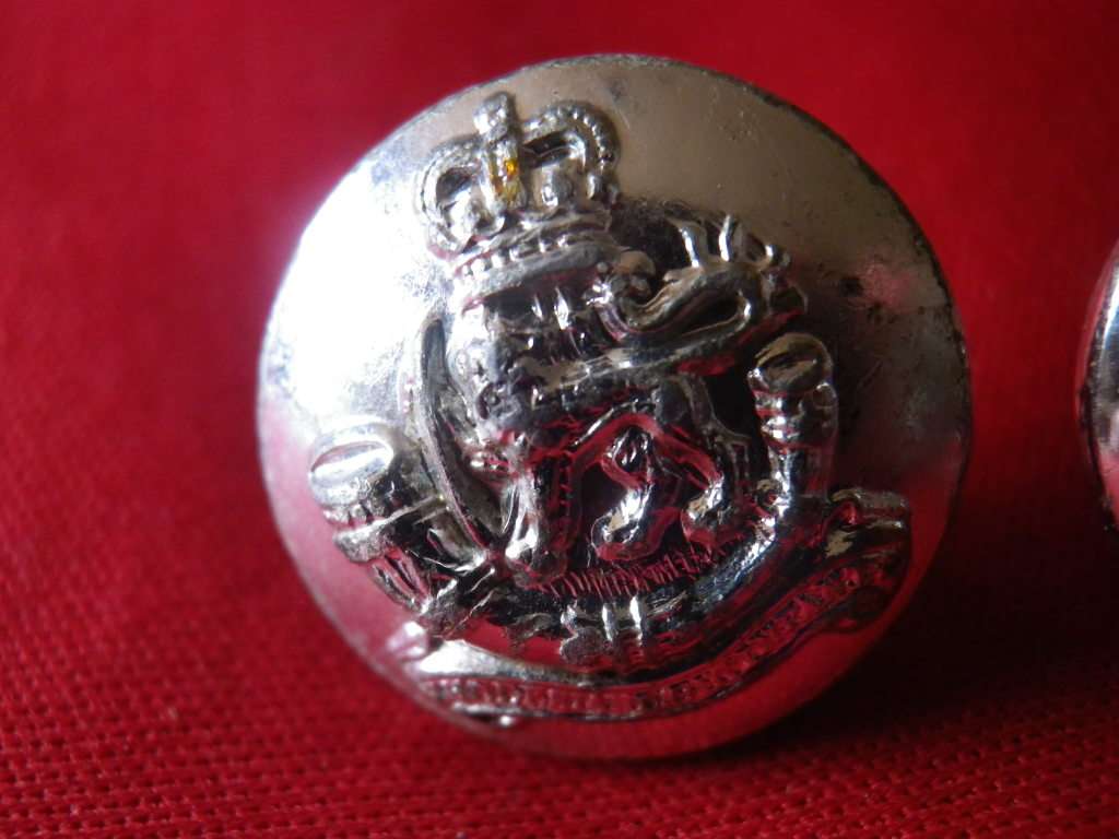 RHODESIAN LIGHT INFANTRY SET ANODISED TUNIC BUTTONS - DISCONTINUED 1971 - FIRMIN 13/16/19mm OD(8366)