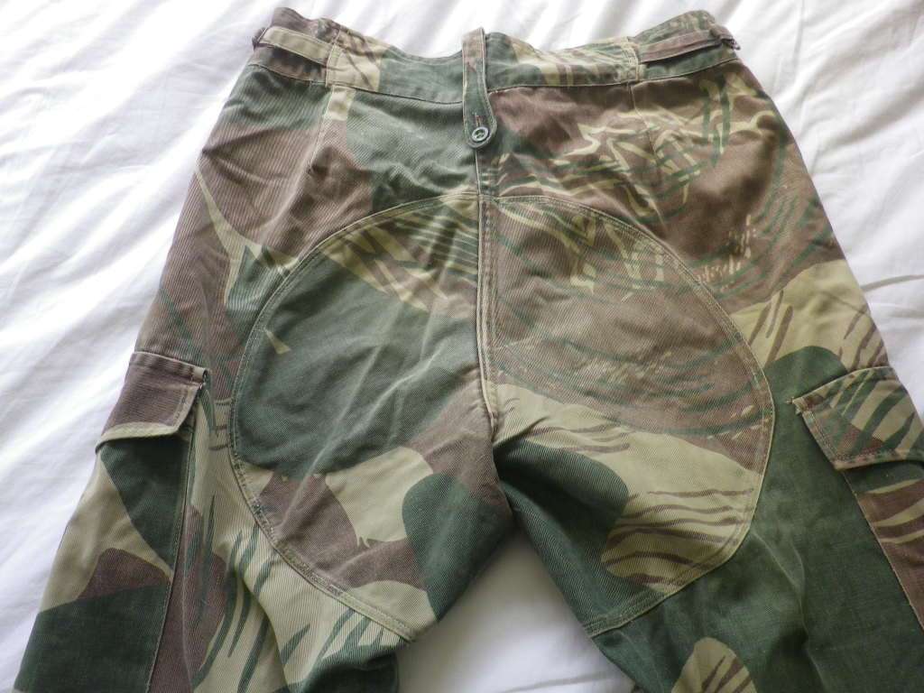 RHODESIAN ARMY CAMMO TROUSERS - APPROX MEDIUM - METAL WAIST CLIPS - ANKLE TIES MISSING  (8436)